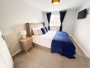 Photo 8- click for photo gallery